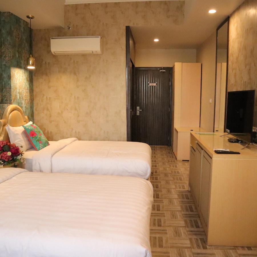 Hotel Casa Aishbagh Лакнау Екстериор снимка