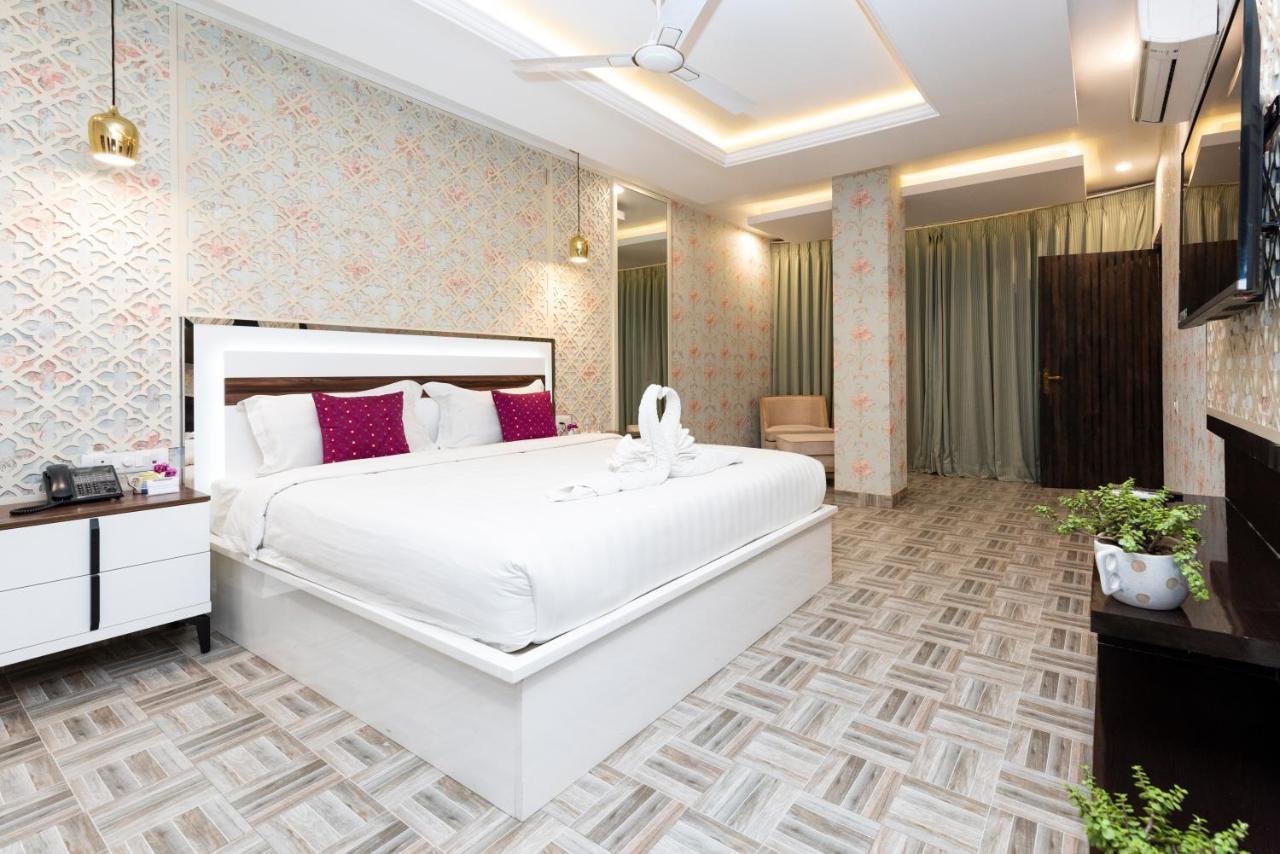 Hotel Casa Aishbagh Лакнау Екстериор снимка