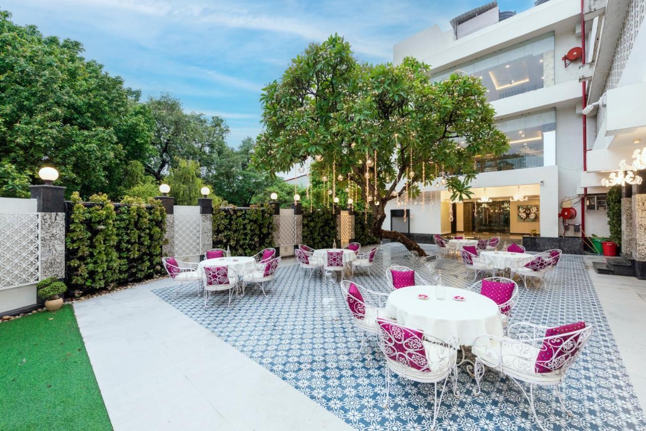 Hotel Casa Aishbagh Лакнау Екстериор снимка