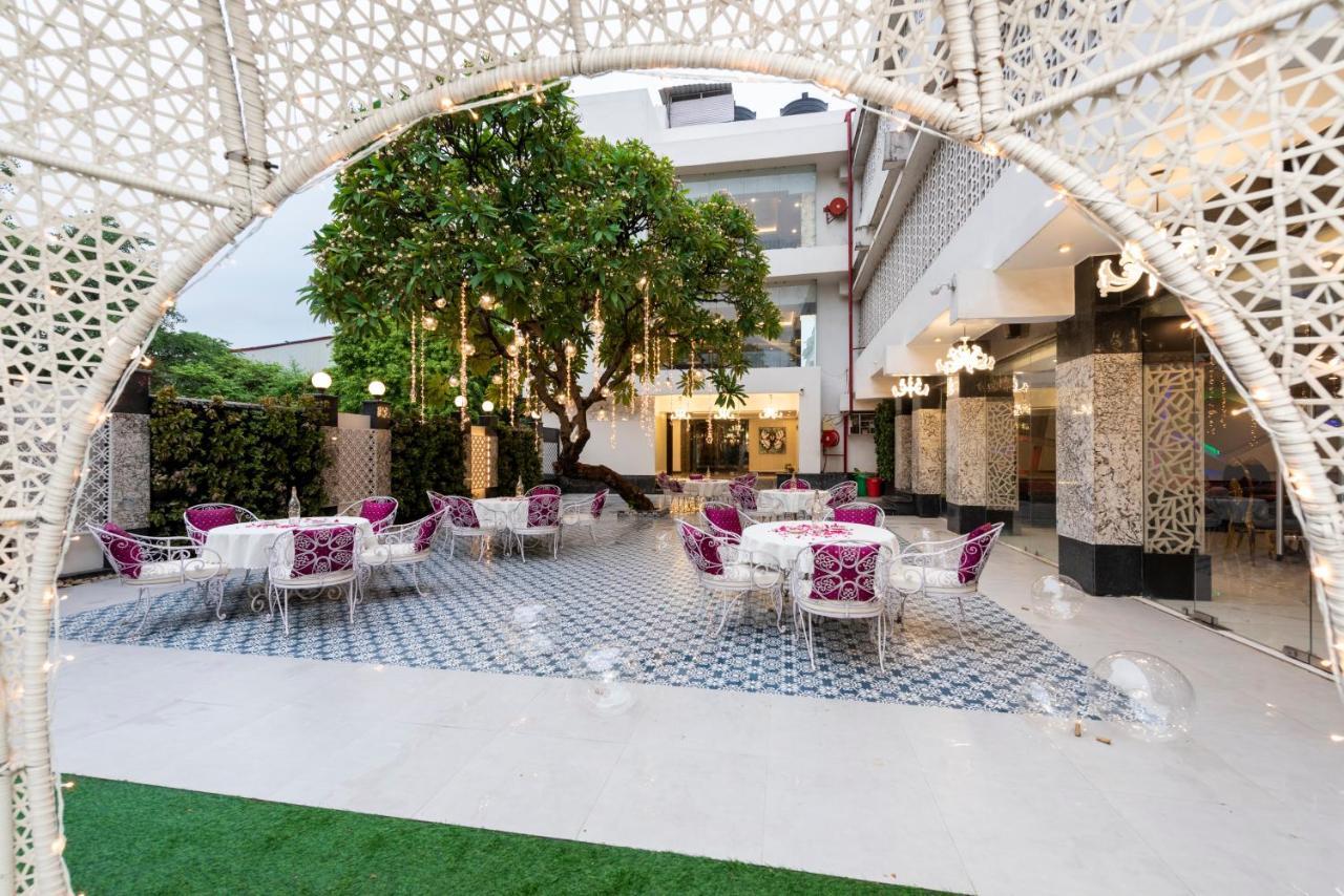 Hotel Casa Aishbagh Лакнау Екстериор снимка