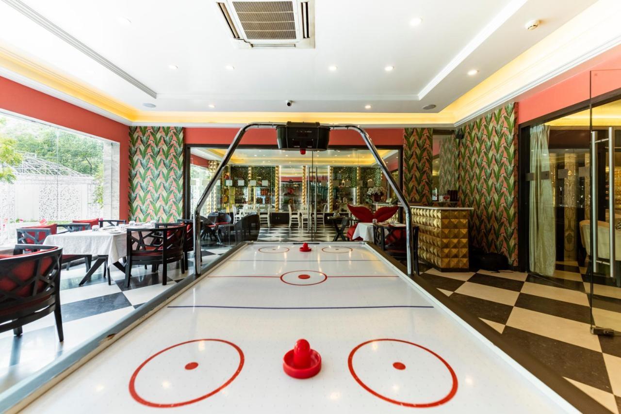 Hotel Casa Aishbagh Лакнау Екстериор снимка