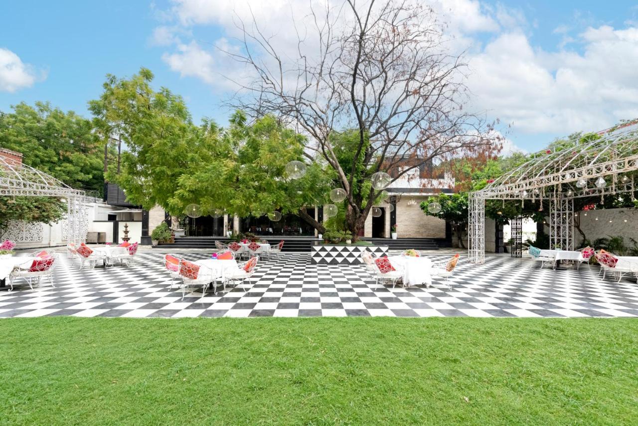 Hotel Casa Aishbagh Лакнау Екстериор снимка