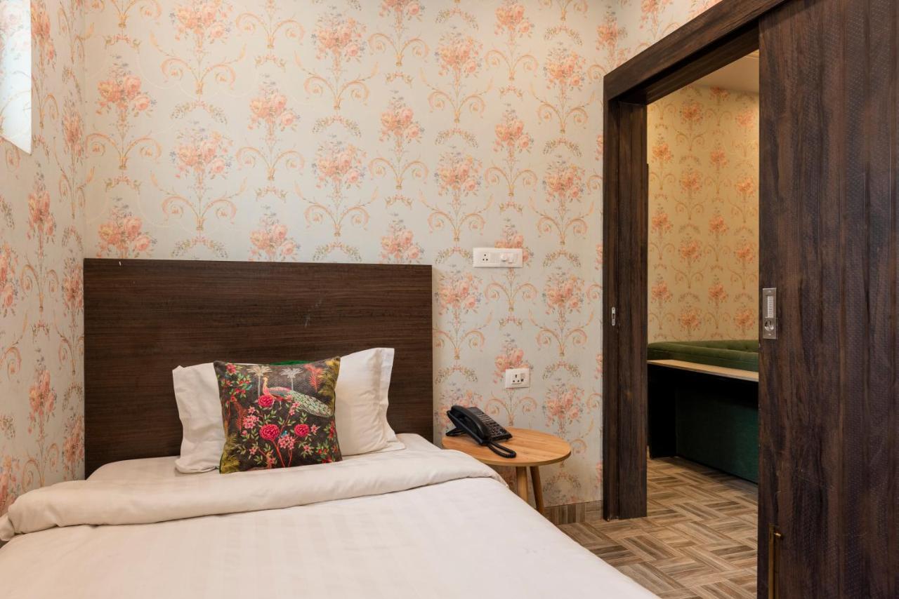 Hotel Casa Aishbagh Лакнау Екстериор снимка
